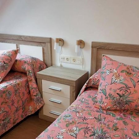 Ferienwohnung Precioso Atico En El Centro De Onís Exterior foto