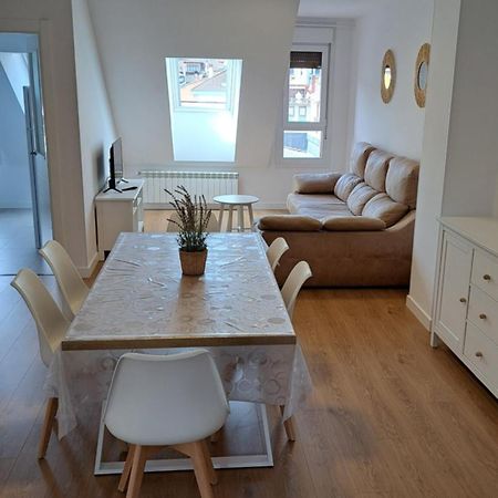 Ferienwohnung Precioso Atico En El Centro De Onís Exterior foto